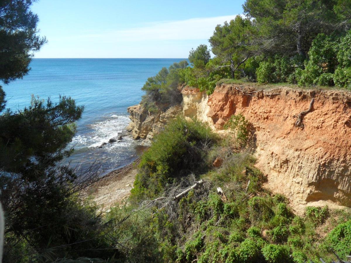 Perfect Location With Stunning Views, 2 Minutes To Beach カルプ エクステリア 写真